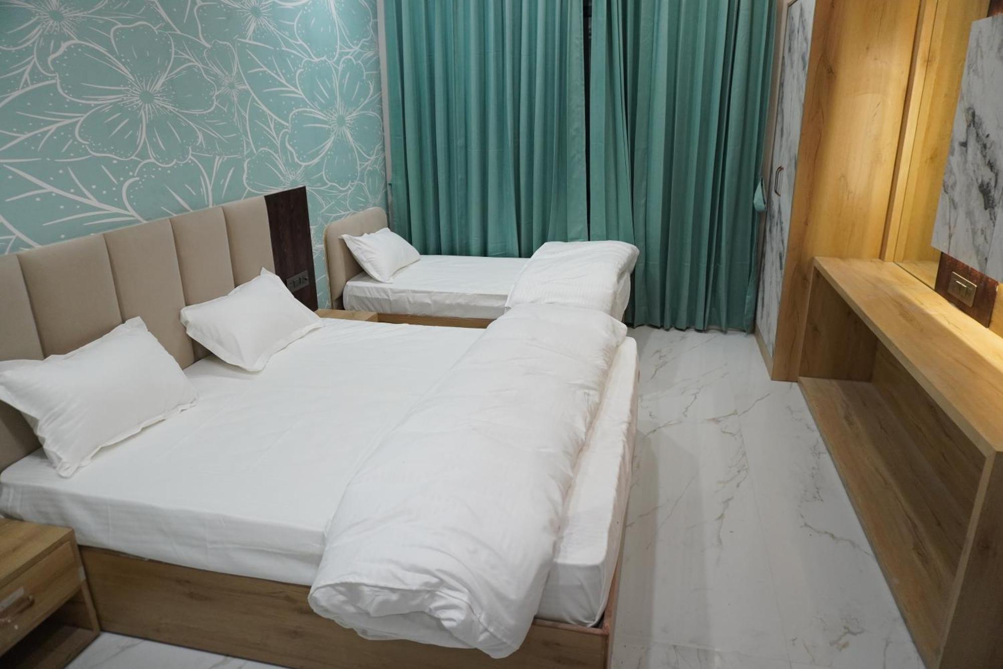 Hotel Heera Palace Khatu Экстерьер фото