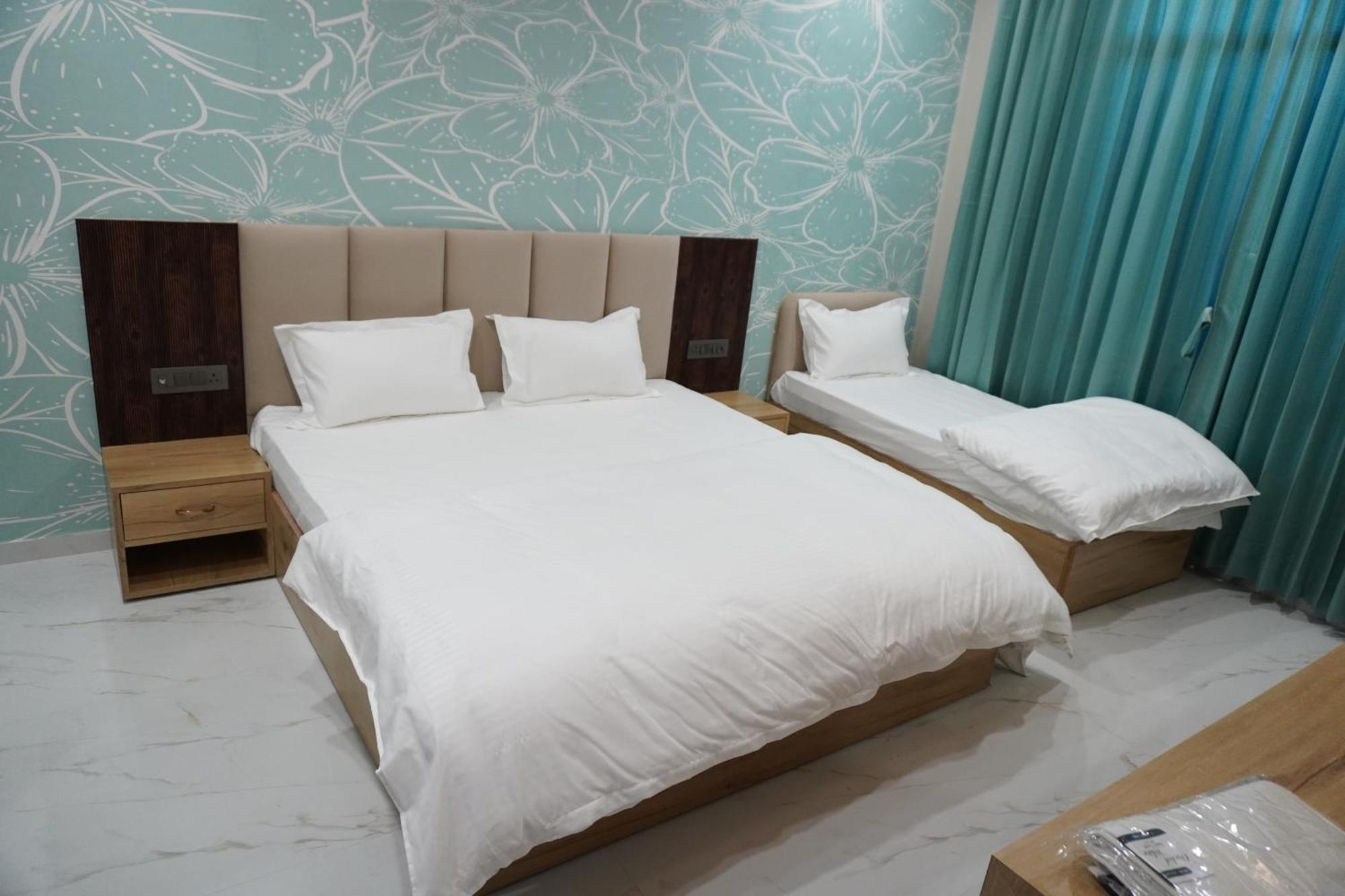 Hotel Heera Palace Khatu Экстерьер фото