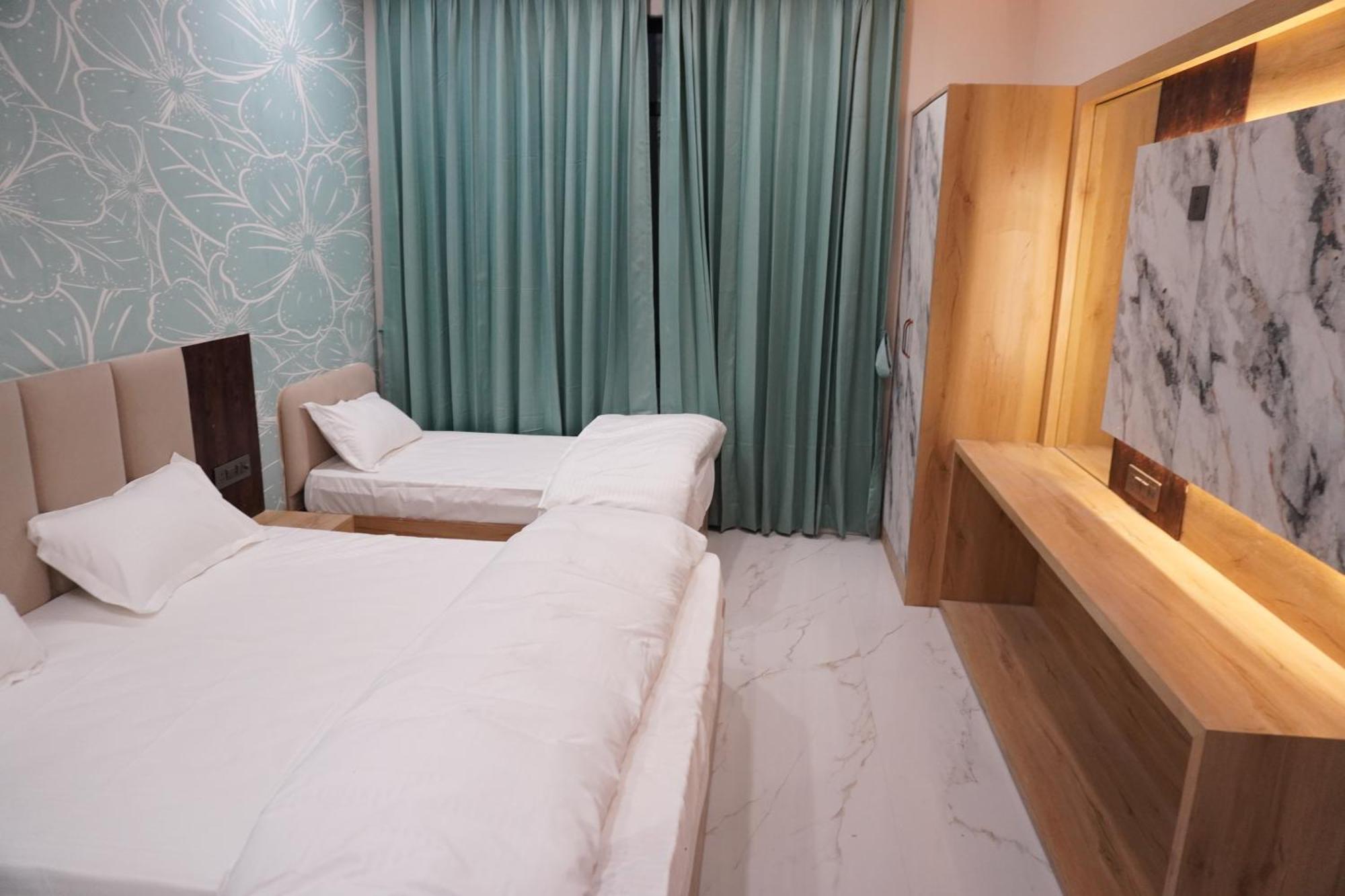 Hotel Heera Palace Khatu Экстерьер фото
