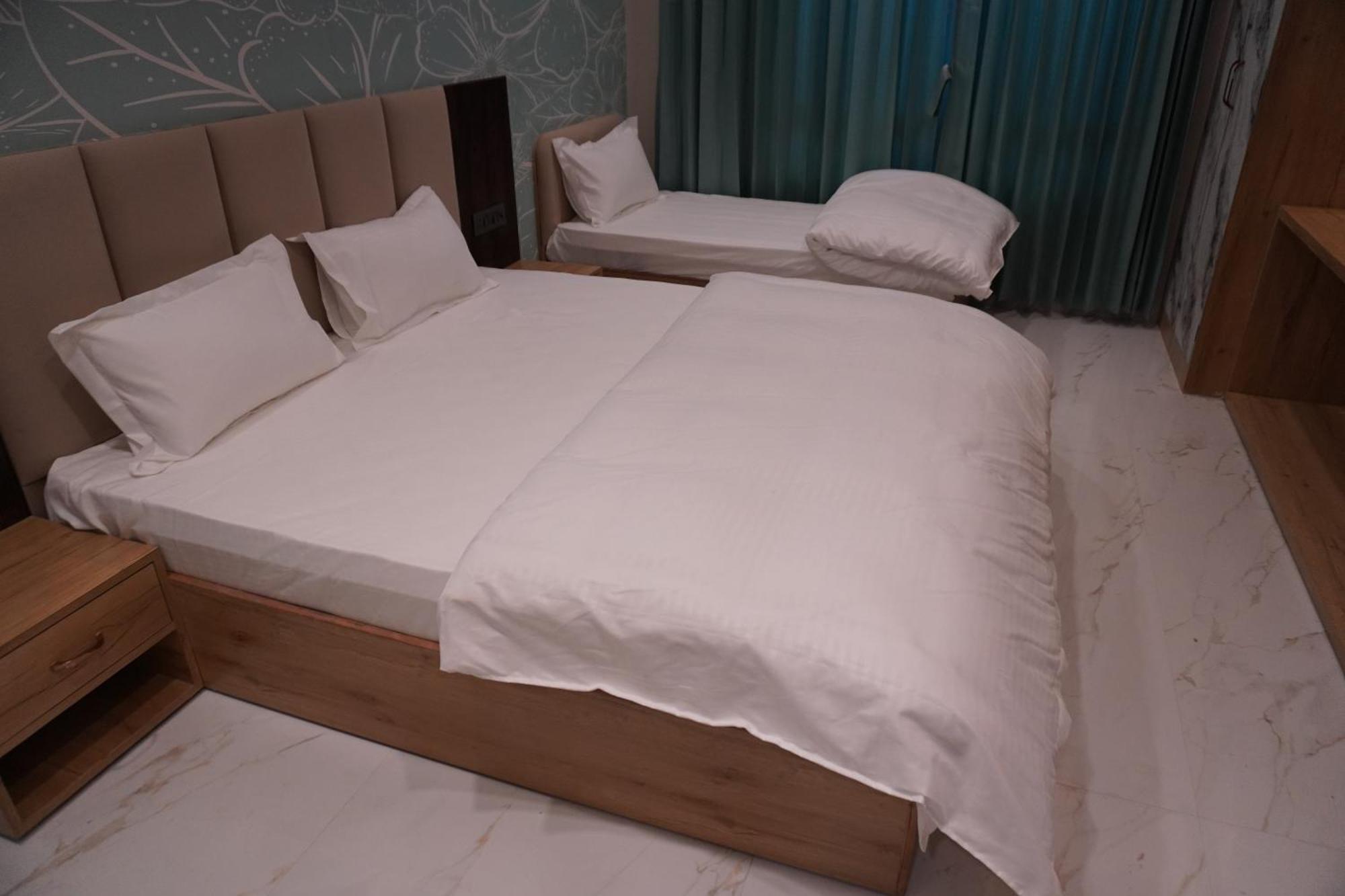 Hotel Heera Palace Khatu Экстерьер фото