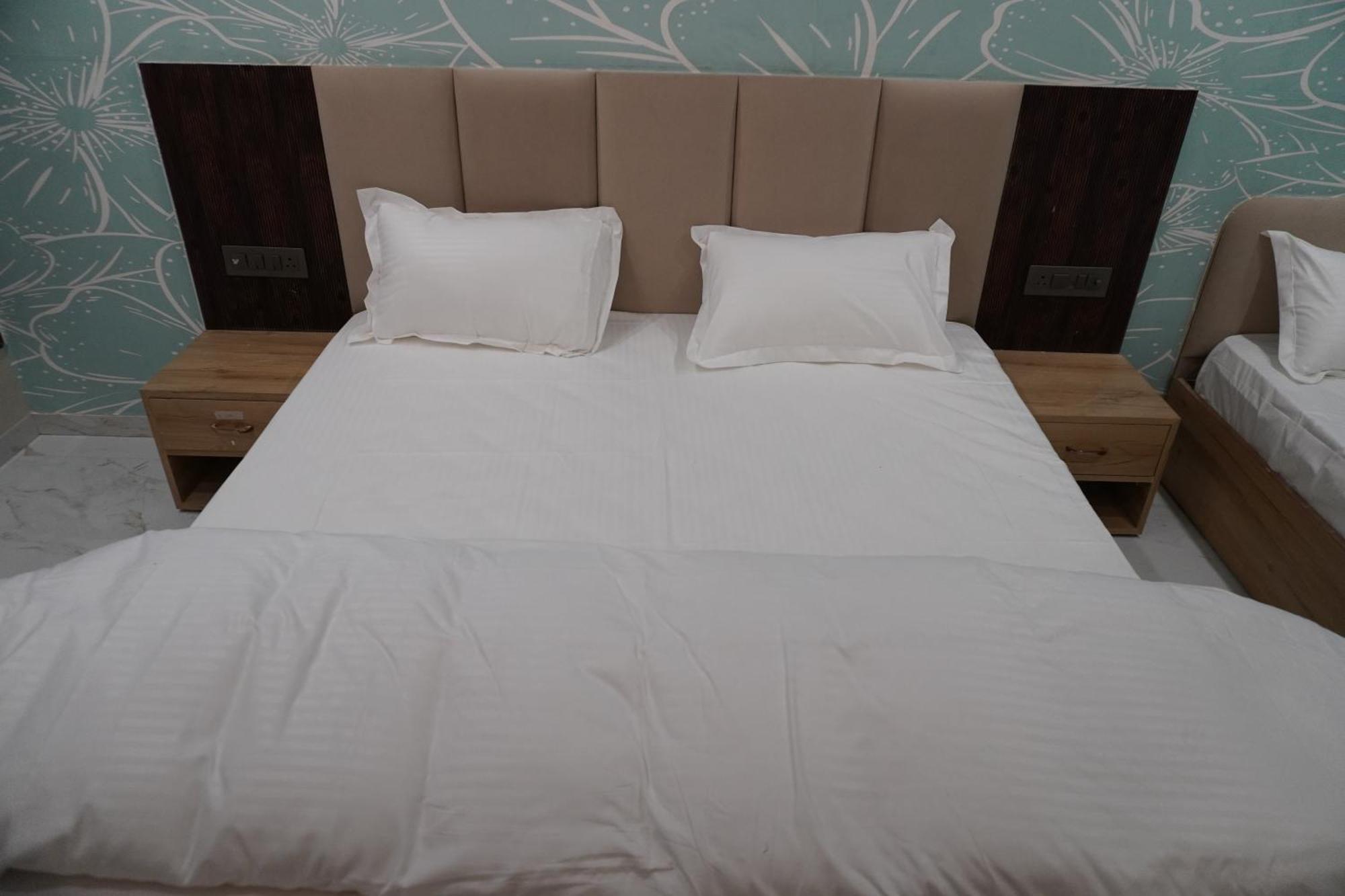 Hotel Heera Palace Khatu Экстерьер фото