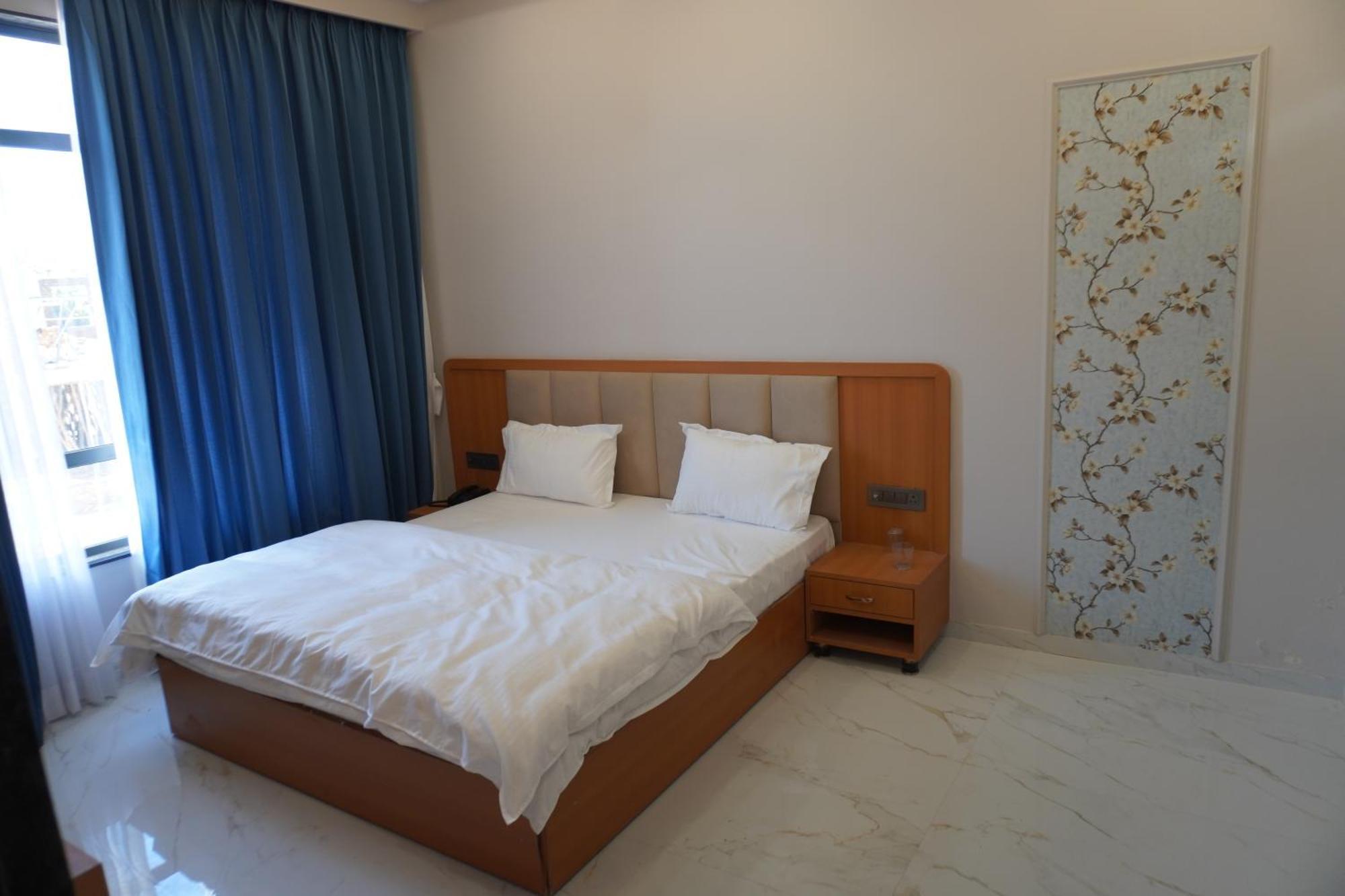 Hotel Heera Palace Khatu Экстерьер фото