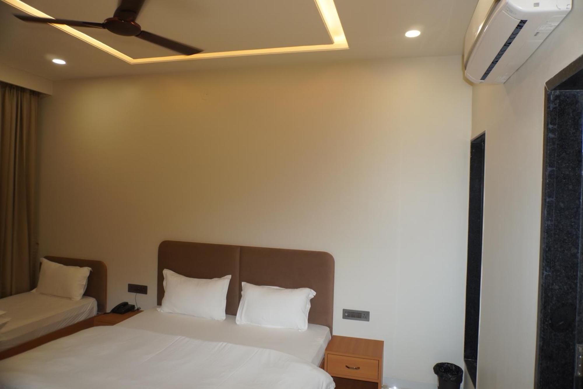 Hotel Heera Palace Khatu Экстерьер фото